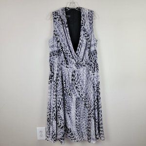Jones New York Grey Animal Print Drape V Neck Knee Length Dress Plus Size 18W